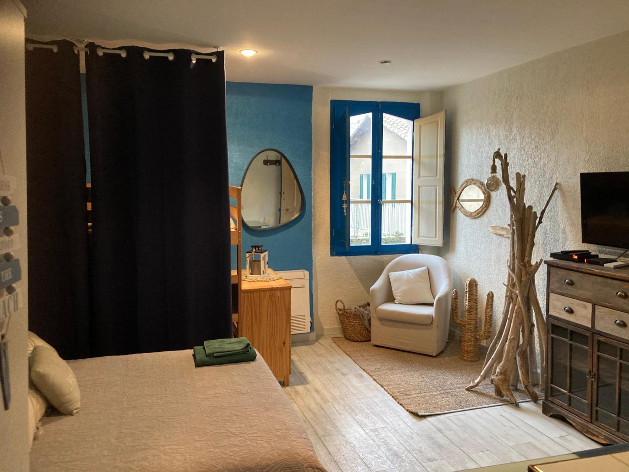 Cassis Centre Apartment Екстериор снимка